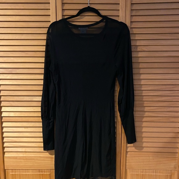 Black Dress - Picture 4 of 6